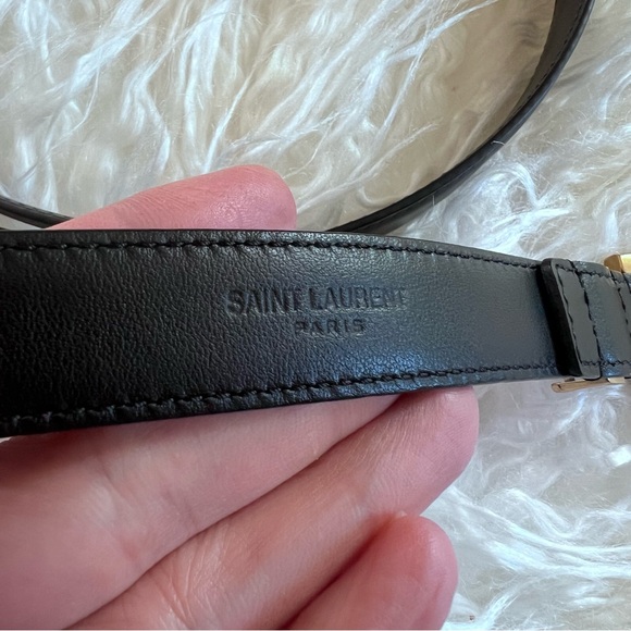 Yves Saint Laurent Cassandre skinny black belt 85 ( 39.5” total length) - Picture 7 of 9
